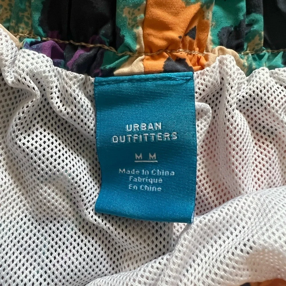 Urban Outfitters Mens Retro Swimming Shorts Size Medium